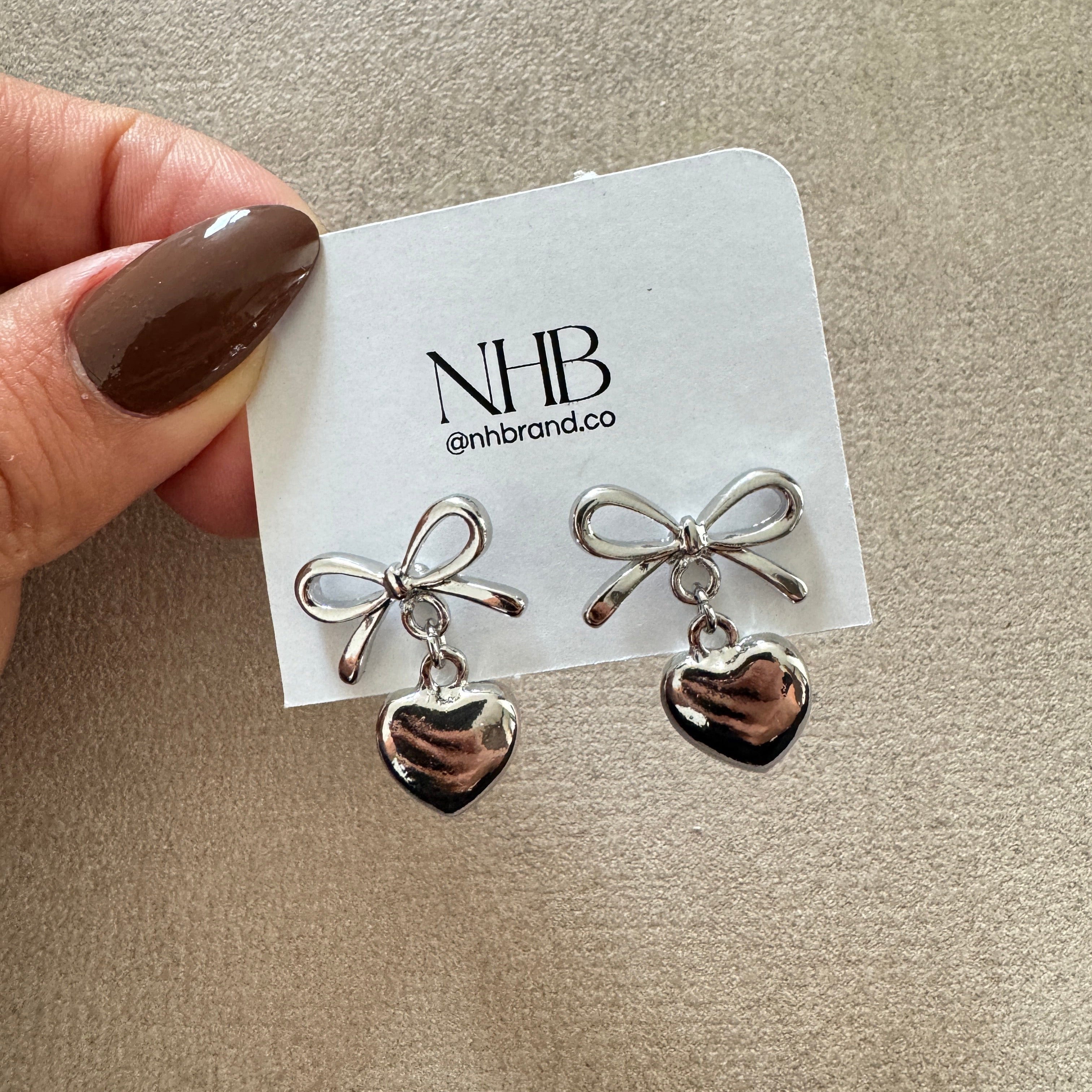 ARETES LAZO CORAZÓN