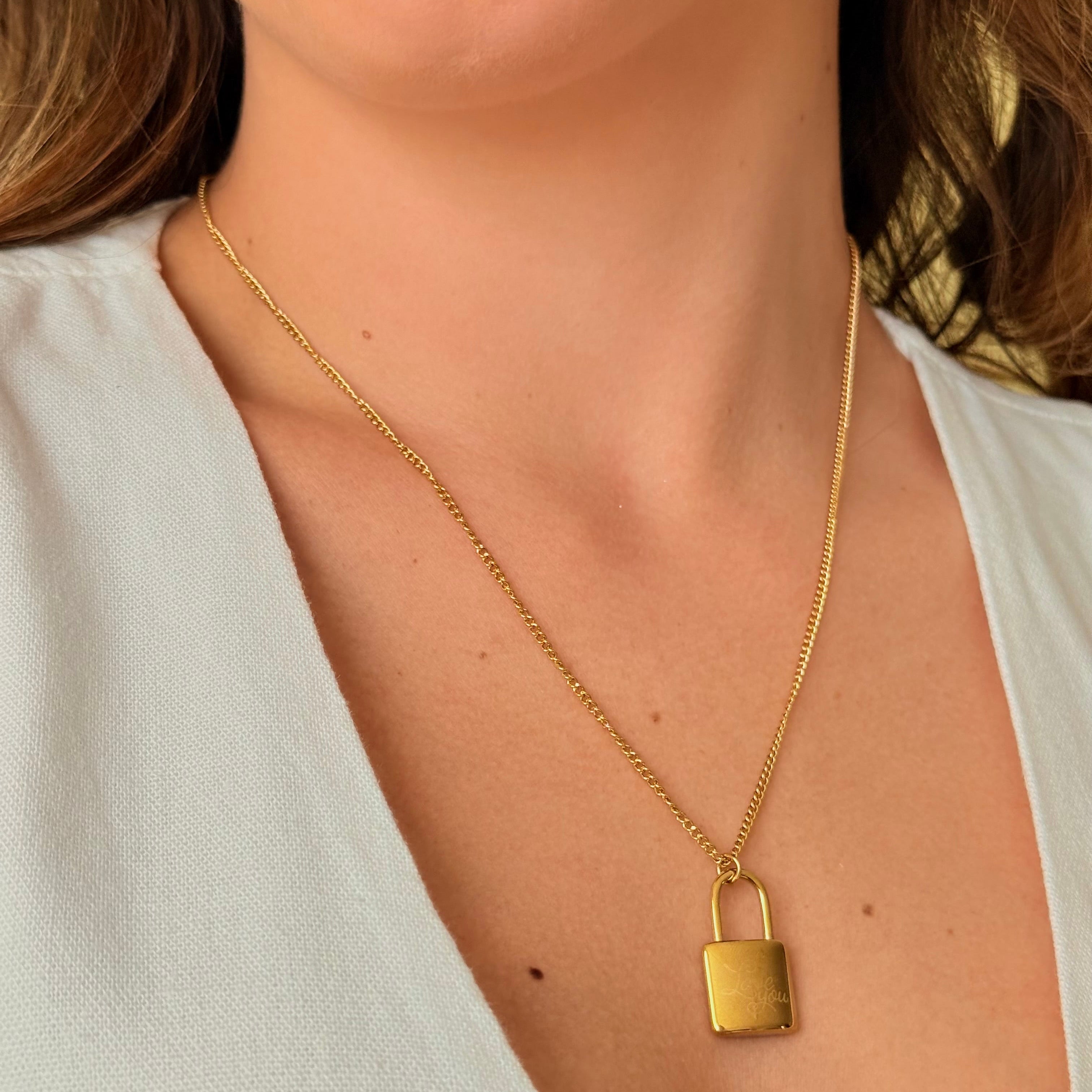 Collar protegida