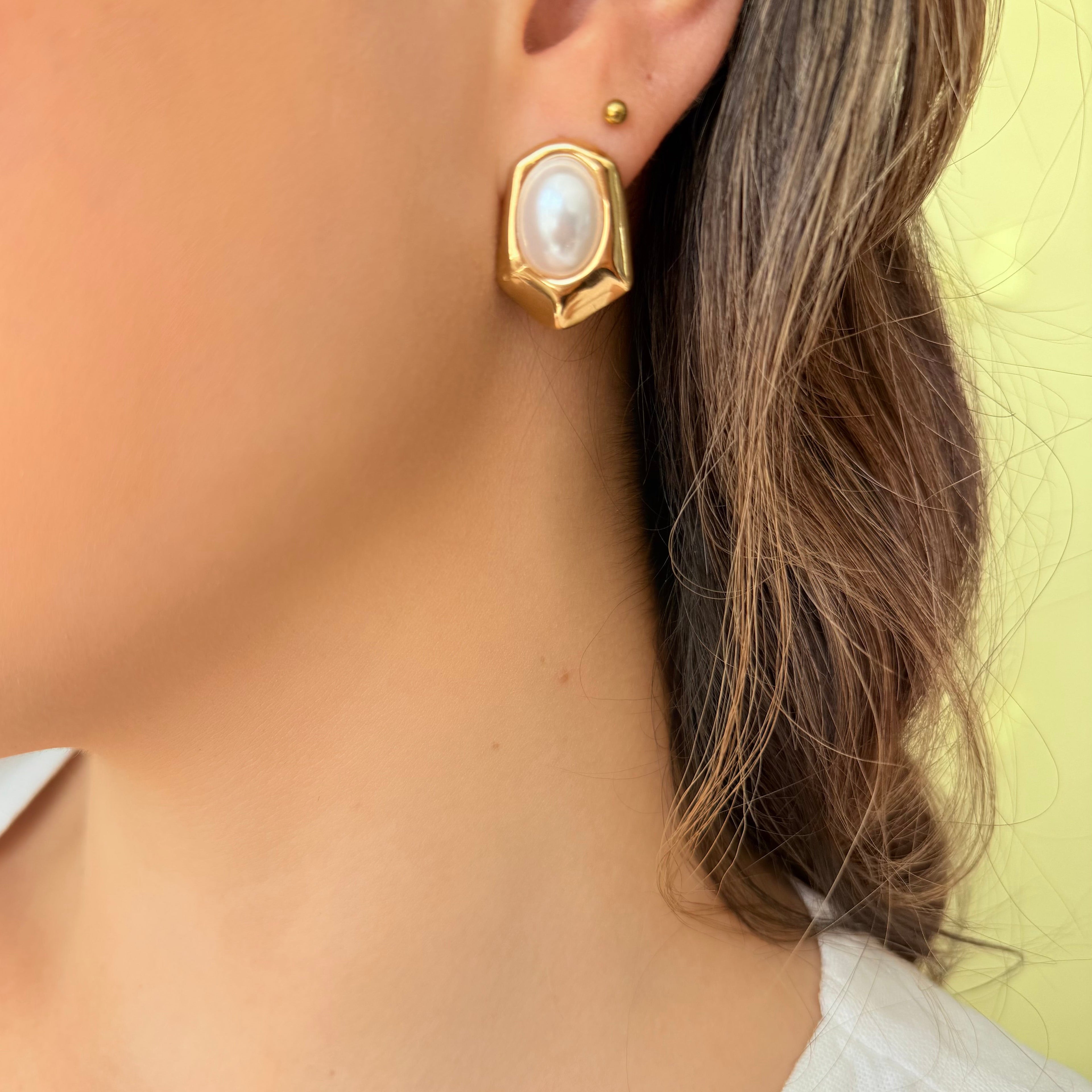 Aretes Aura