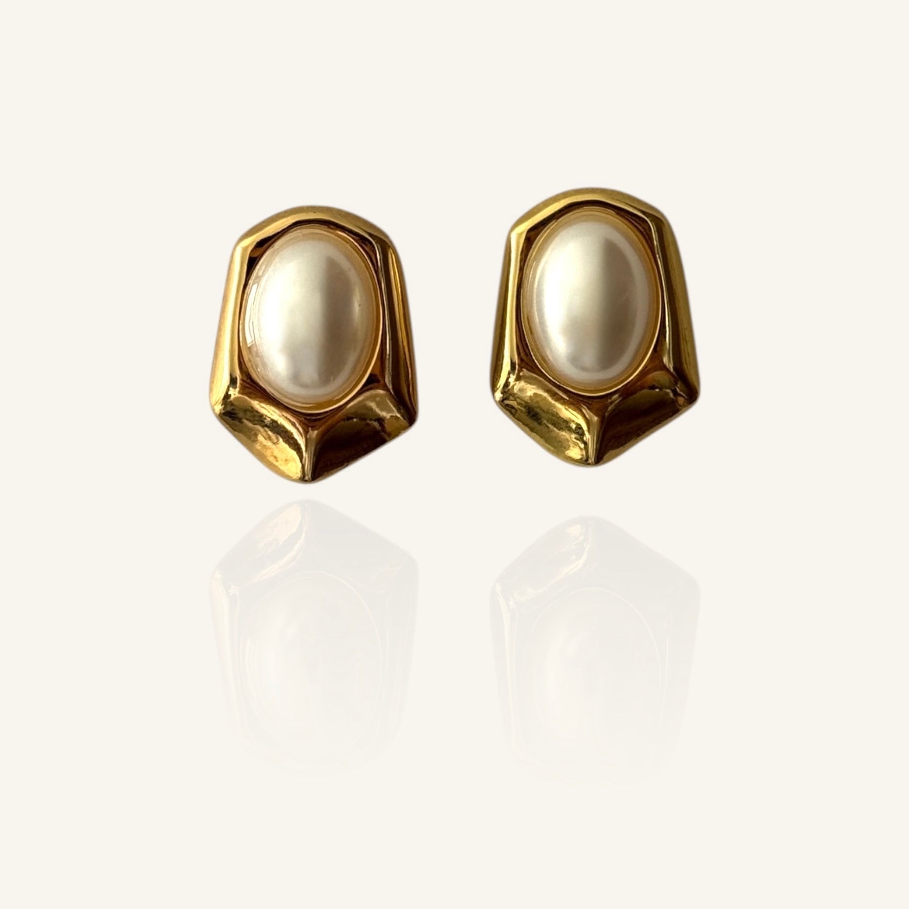 Aretes Aura